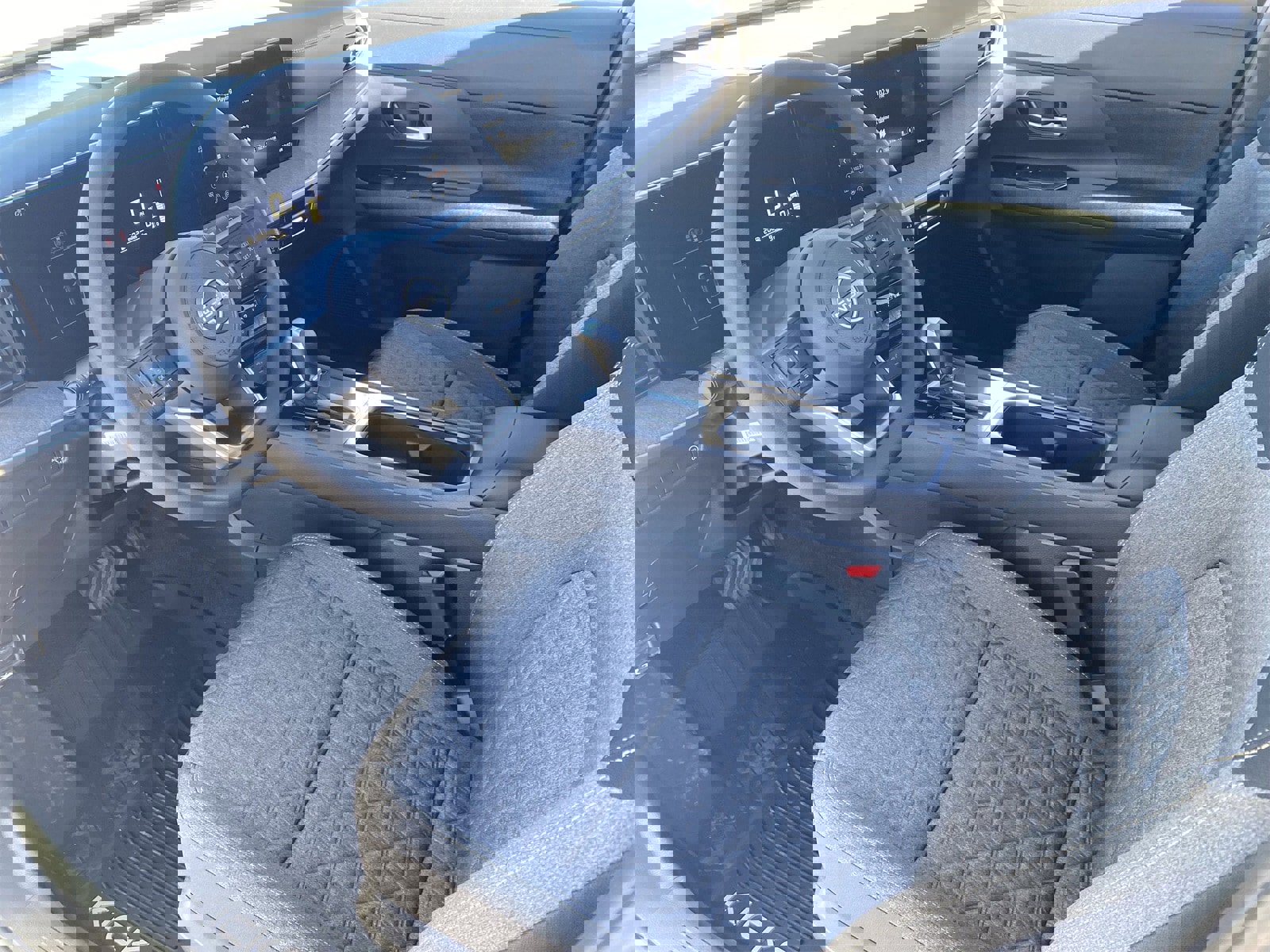 New 2026 Nissan Kicks SV image 19