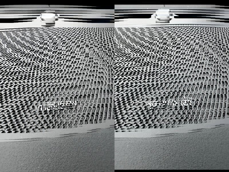 New 2025 Volvo XC90 T8 Plus image 16