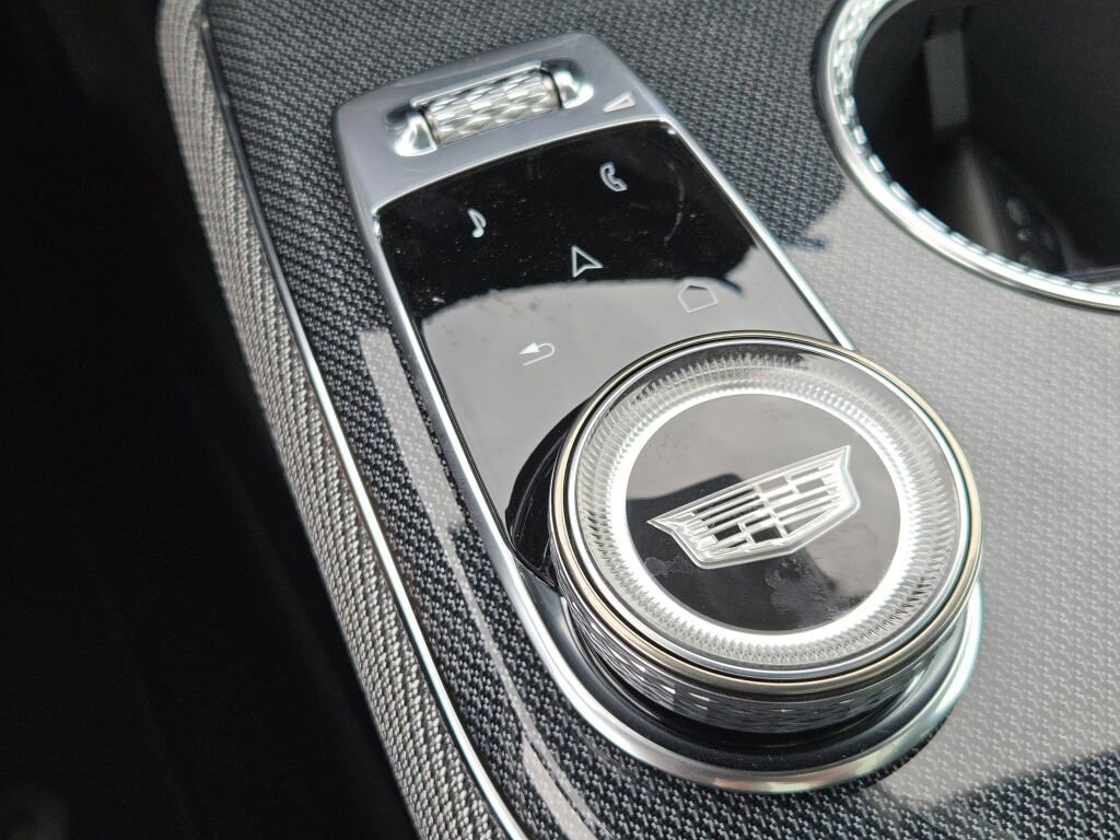 New 2026 Cadillac Optiq Sport 1 RWD image 27