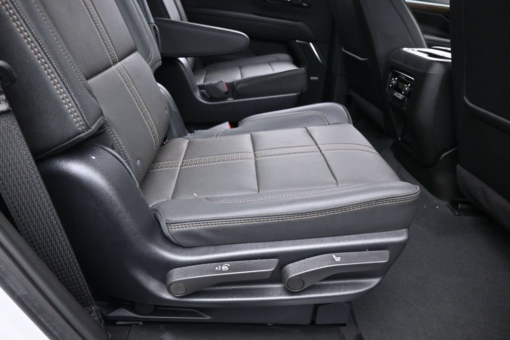 Used 2025 Chevrolet Tahoe High Country w/ Sun And Tow Package AWD/4WD image 47