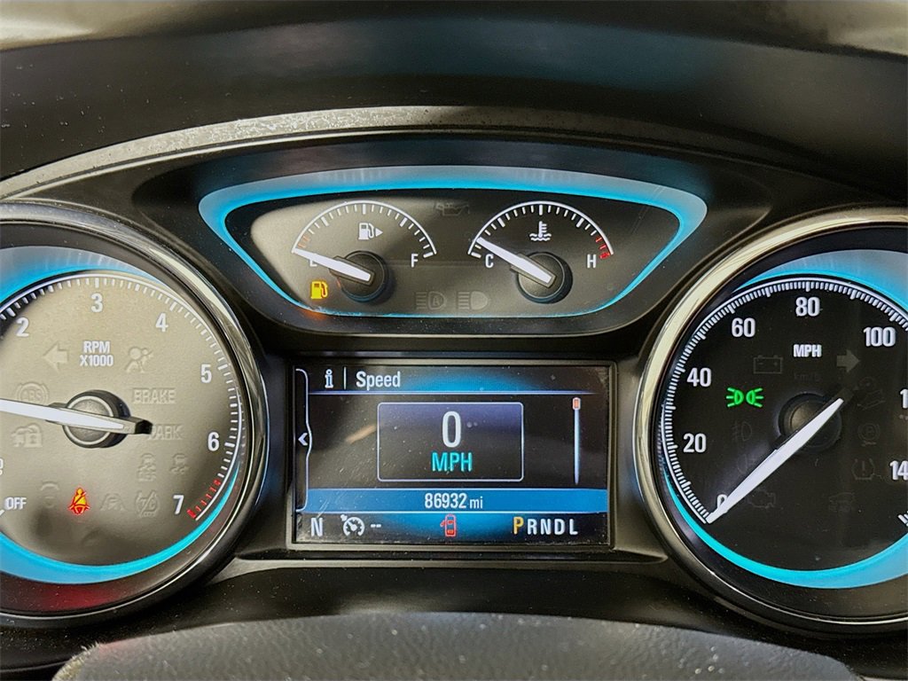 Used 2017 Buick Envision Essence image 10