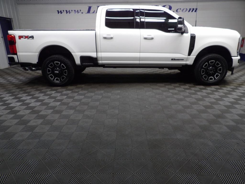 Used 2026 Ford F250 Platinum AWD/4WD image 2