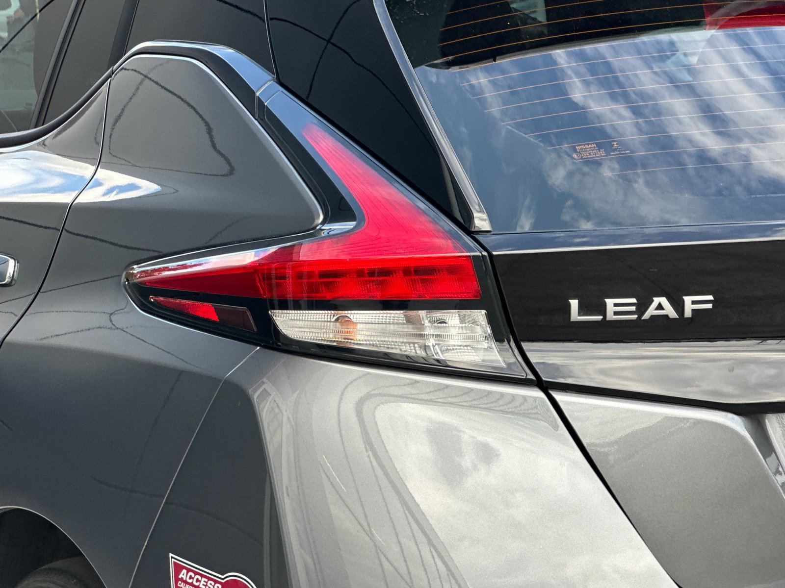 Used 2023 Nissan Leaf S FWD image 26