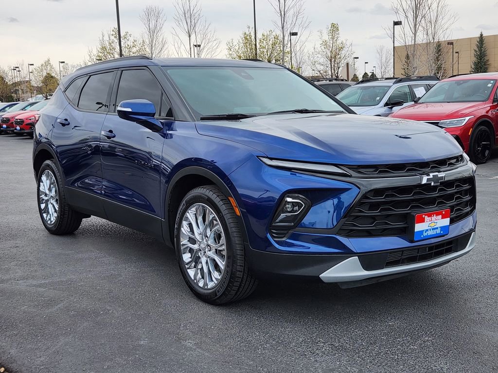 Used 2023 Chevrolet Blazer LT w/ LPO, Black Grille Bar Package image 4