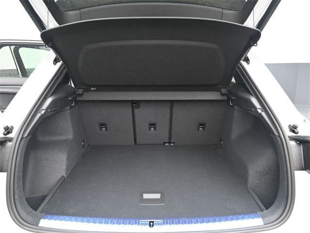 New 2025 Audi Q3 2.0T Premium image 12
