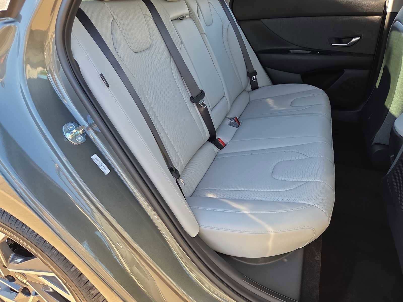 New 2026 Hyundai Elantra Limited image 21