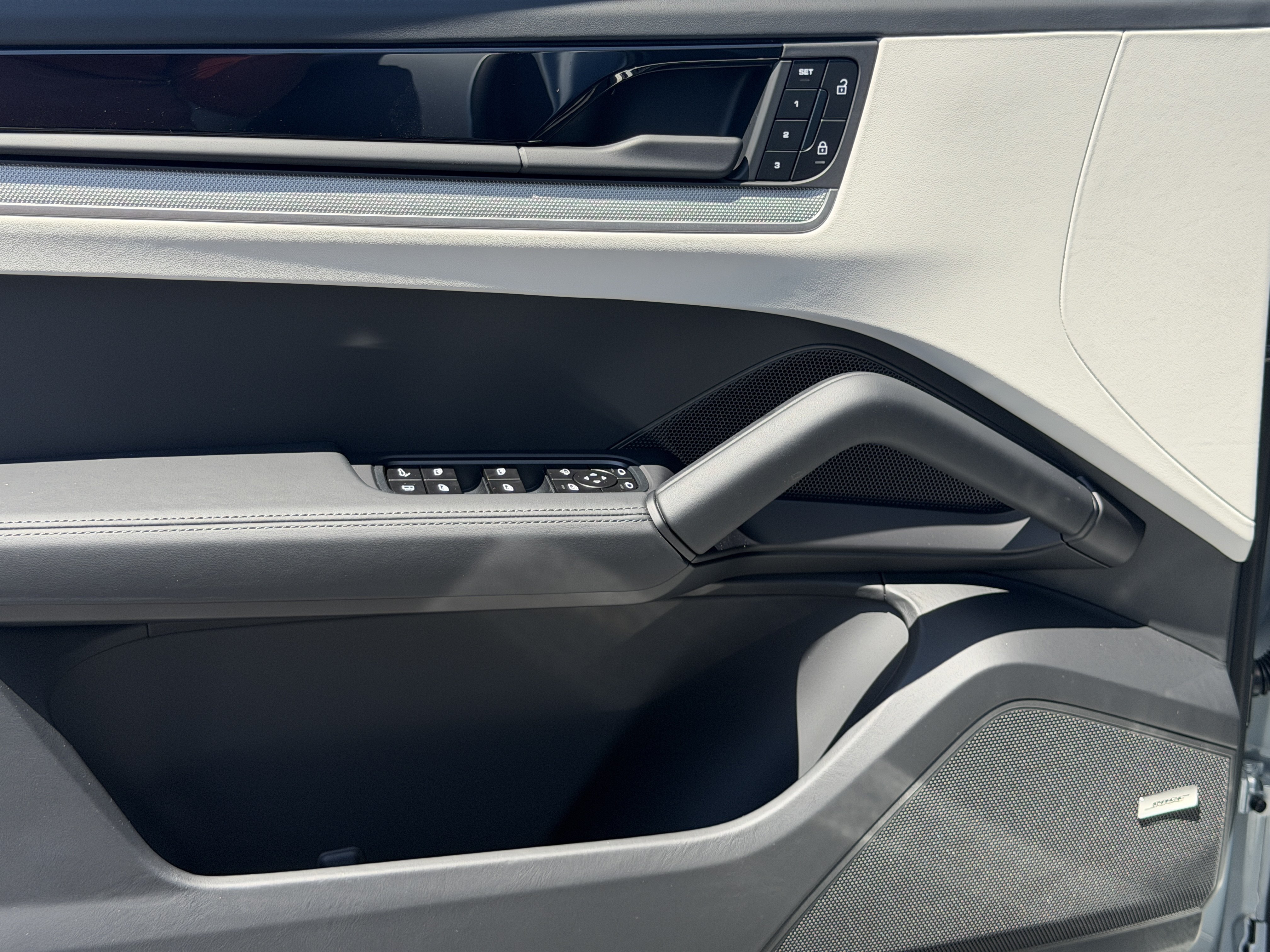 New 2026 Porsche Cayenne S AWD/4WD image 19