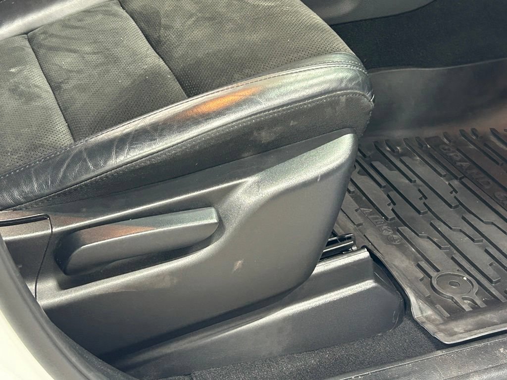 Used 2019 Jeep Grand Cherokee Altitude AWD/4WD image 38