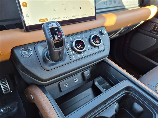 Used 2023 Land Rover Defender 90 X AWD/4WD image 12