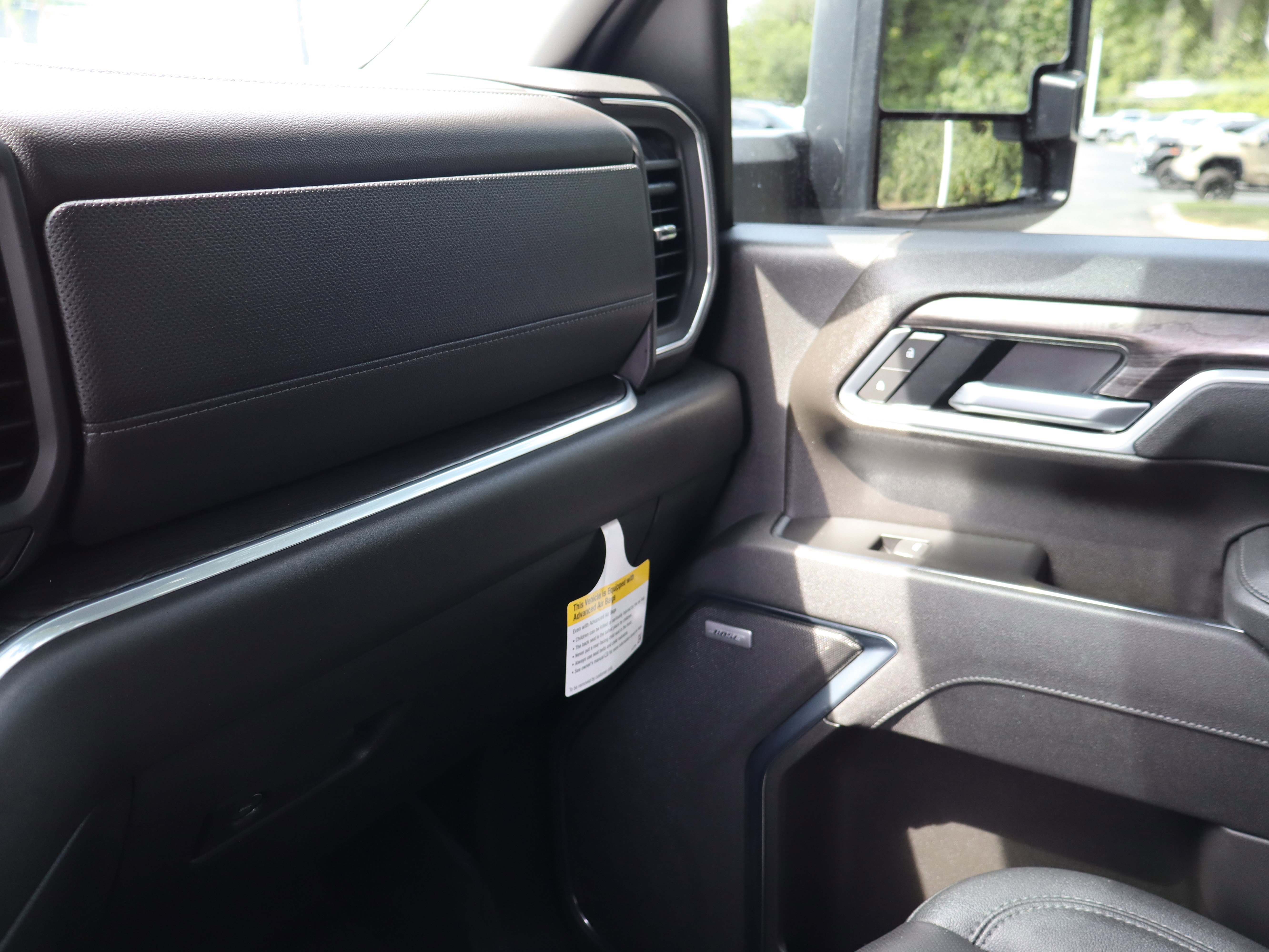 Used 2026 Chevrolet Silverado 2500 LTZ w/ LTZ Plus Package AWD/4WD image 47
