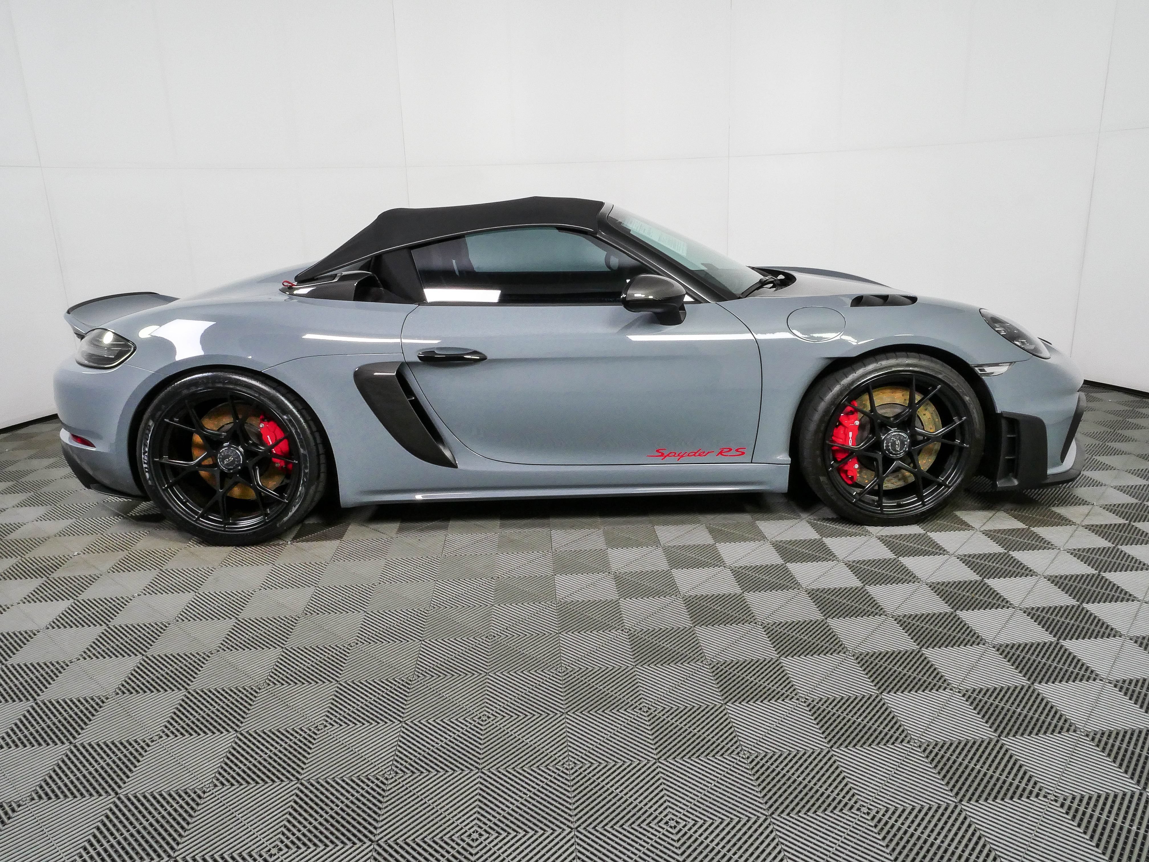 Certified 2024 Porsche 718 Boxster Spyder RS w/ Weissach Package RWD image 27