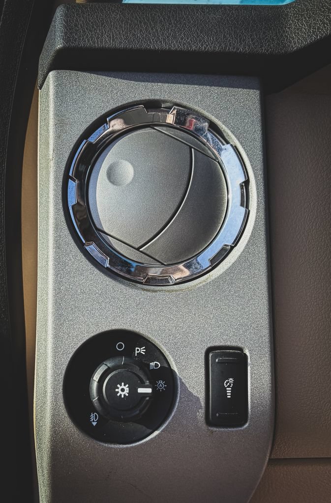 Used 2013 Ford F350 Lariat w/ Lariat Ultimate Pkg AWD/4WD image 6