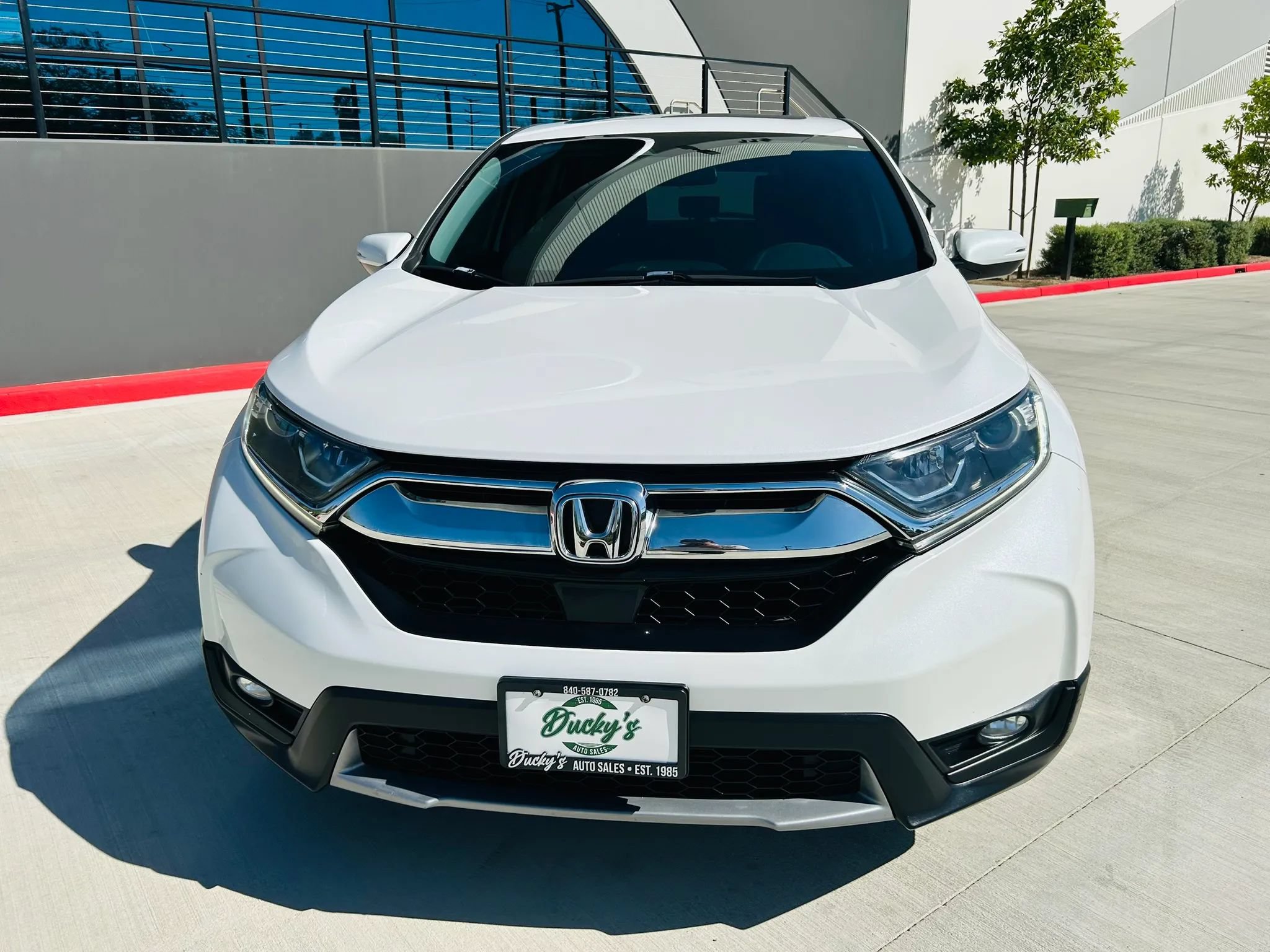 Used 2019 Honda CR-V EX image 2