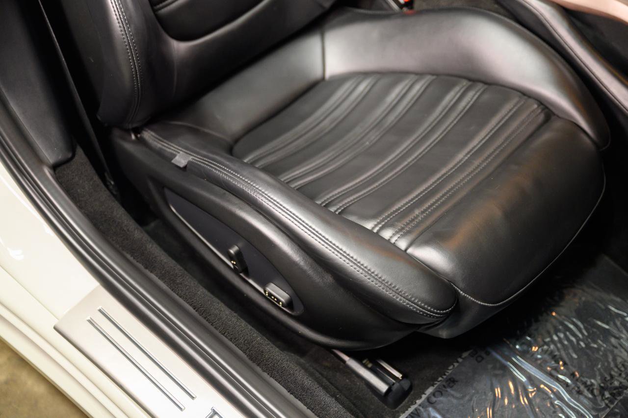 Used 2014 Ferrari California image 29