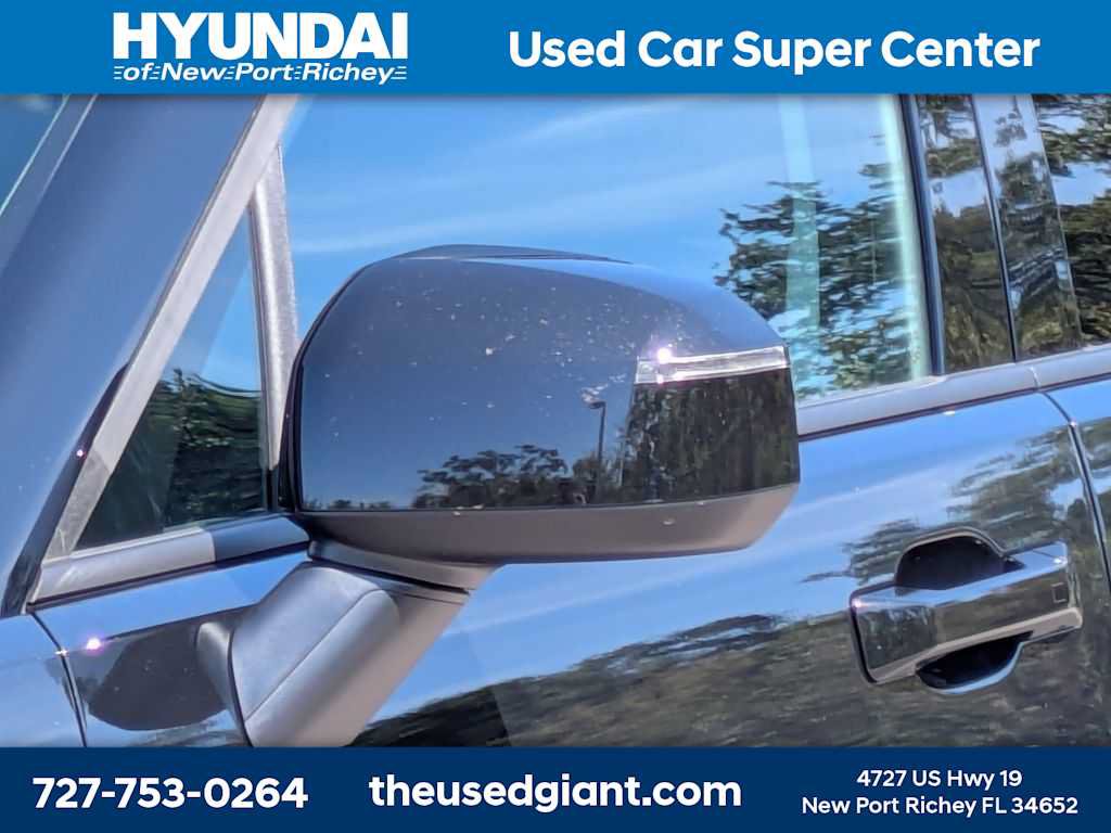 Used 2025 Hyundai Santa Fe SEL w/ Tow & Go Package FWD image 11