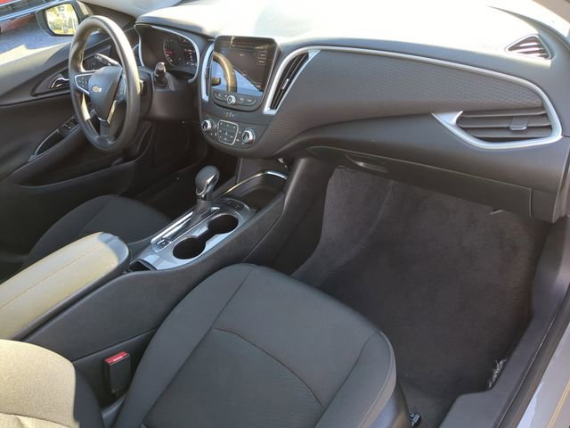 Used 2024 Chevrolet Malibu LT image 14