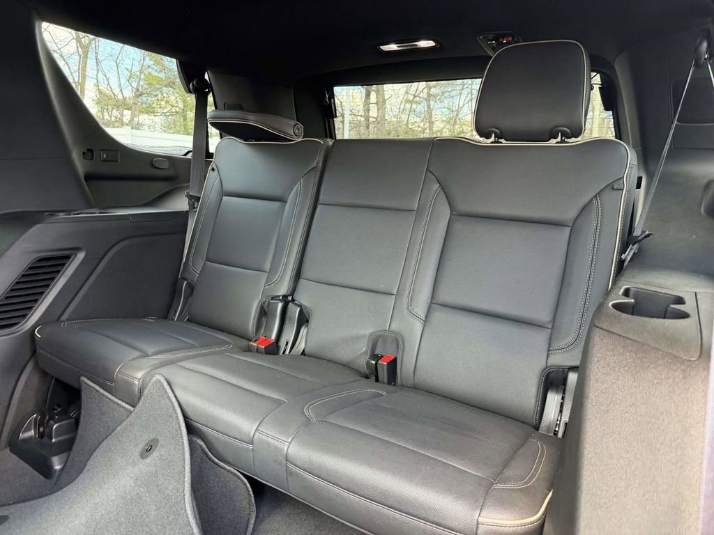 Used 2023 Chevrolet Tahoe Premier AWD/4WD image 21