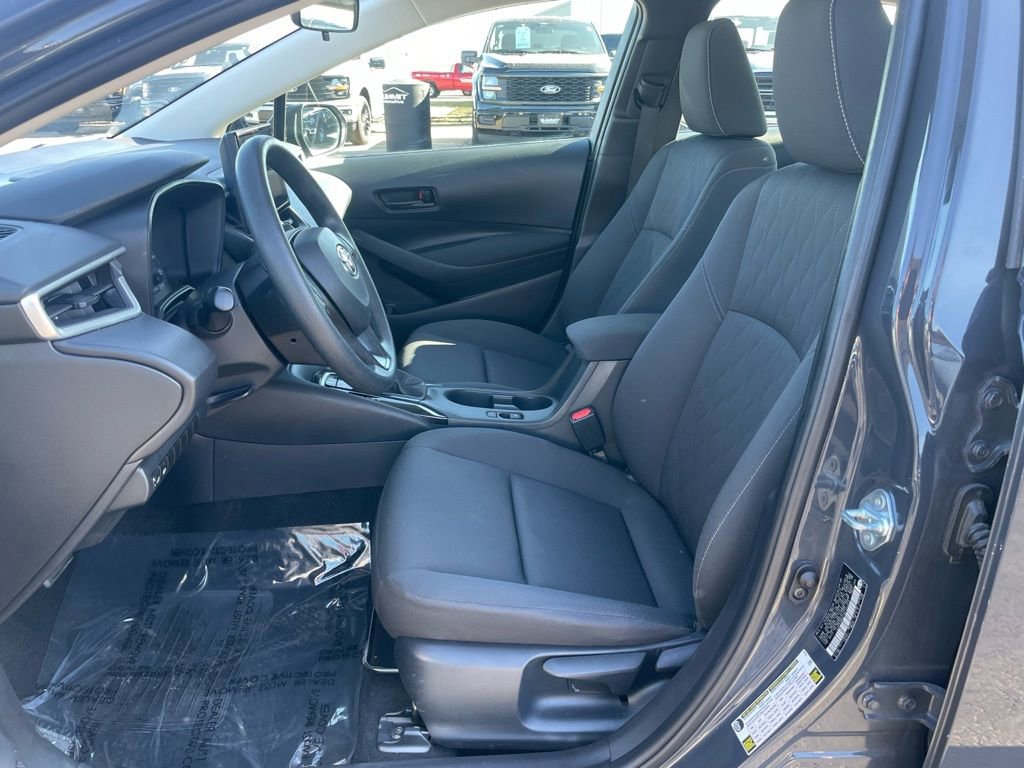 Used 2024 Toyota Corolla LE FWD image 7