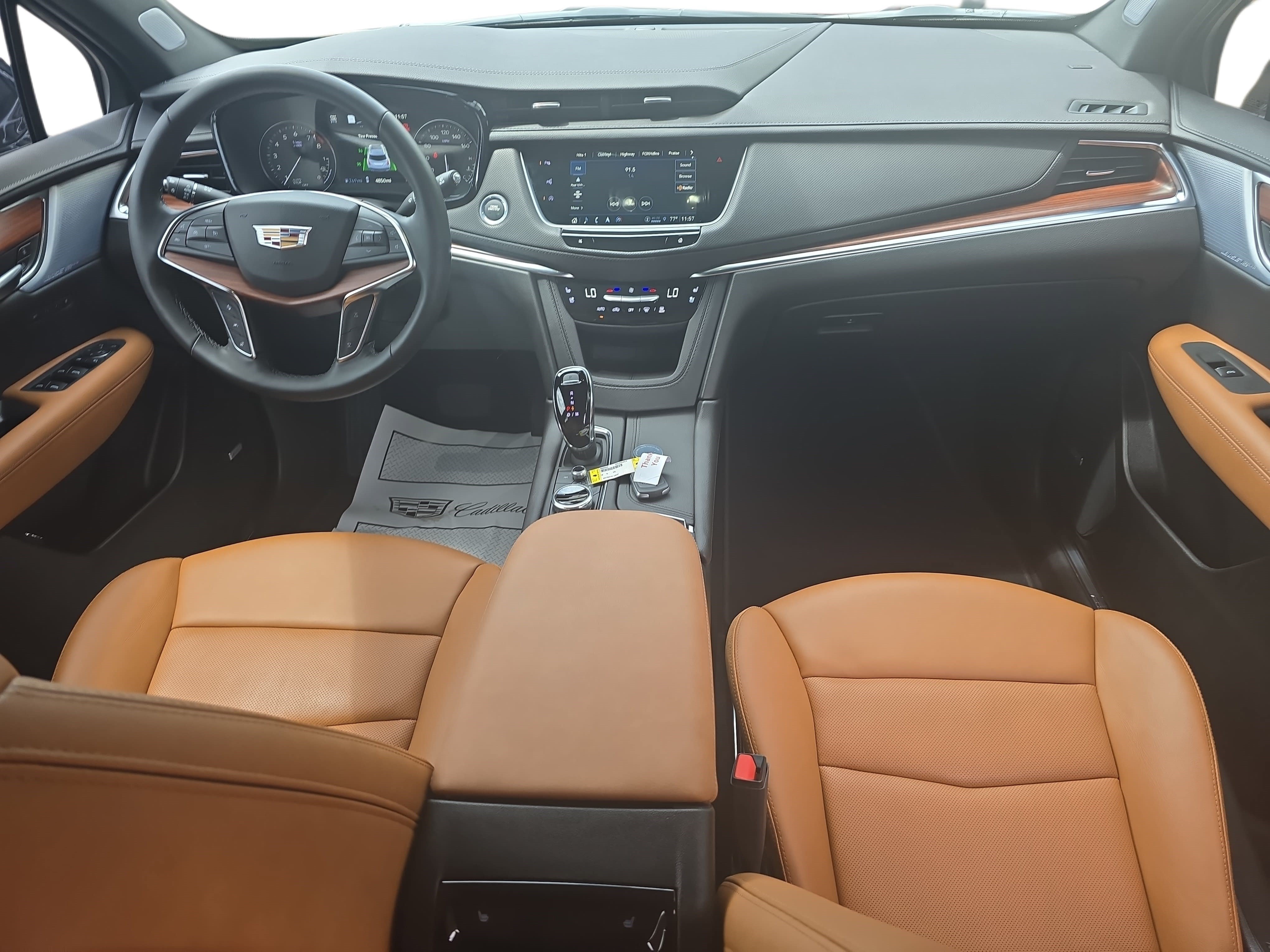 Used 2026 Cadillac XT5 Premium Luxury w/ Driver Assist Package AWD/4WD image 9