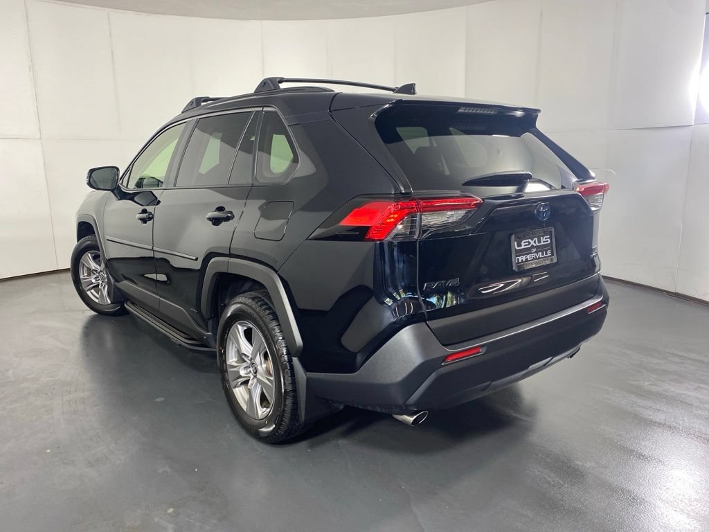 Used 2022 Toyota RAV4 XLE w/ Convenience Package AWD/4WD image 8