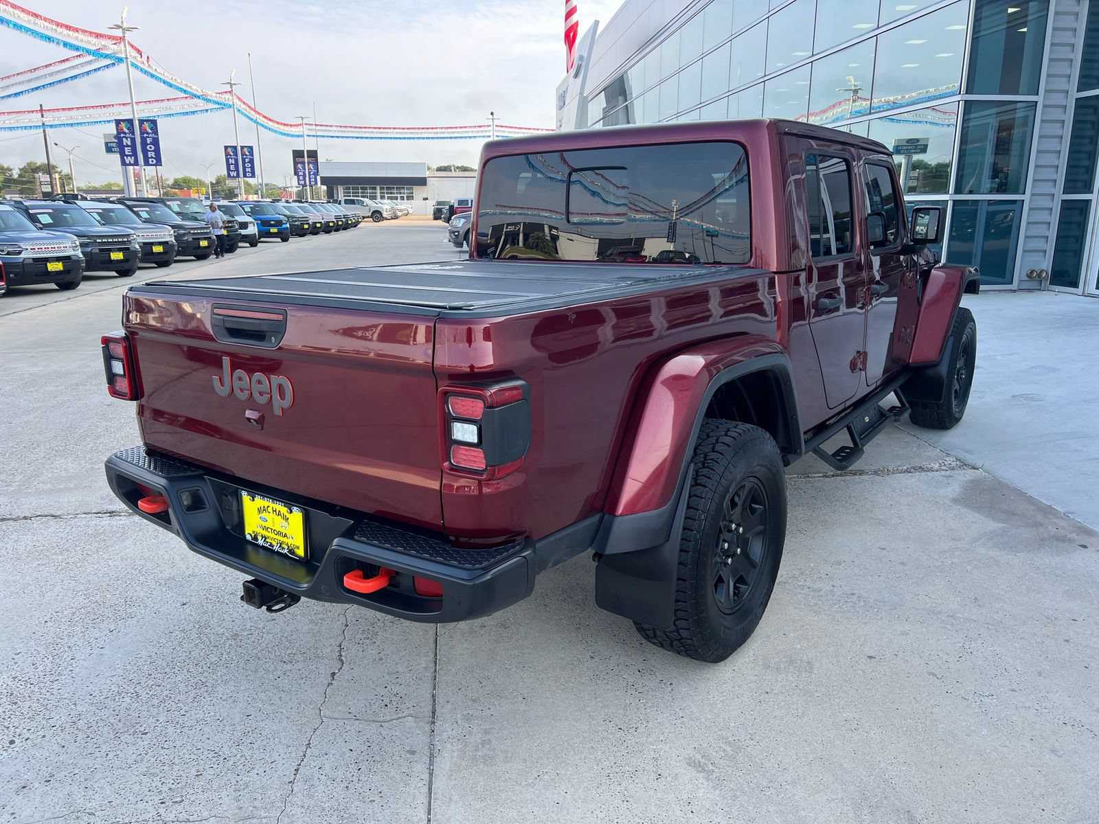 Used 2021 Jeep Gladiator Mojave AWD/4WD image 2