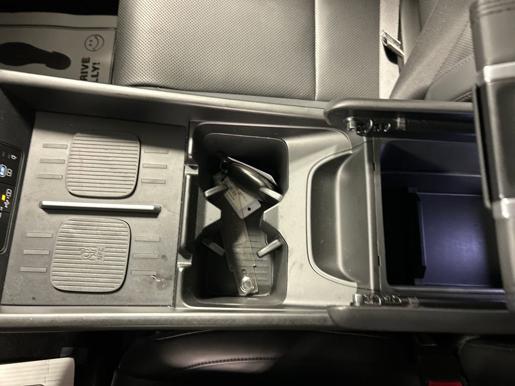 Used 2025 Hyundai Santa Fe SEL image 19