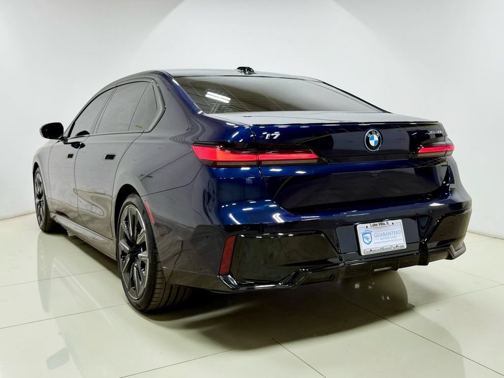 Used 2023 BMW i7 xDrive60 AWD/4WD image 14