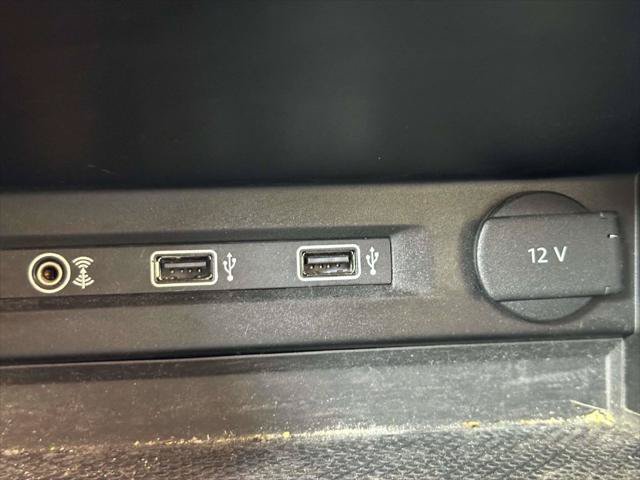 Used 2018 Volkswagen Tiguan SE AWD/4WD image 24