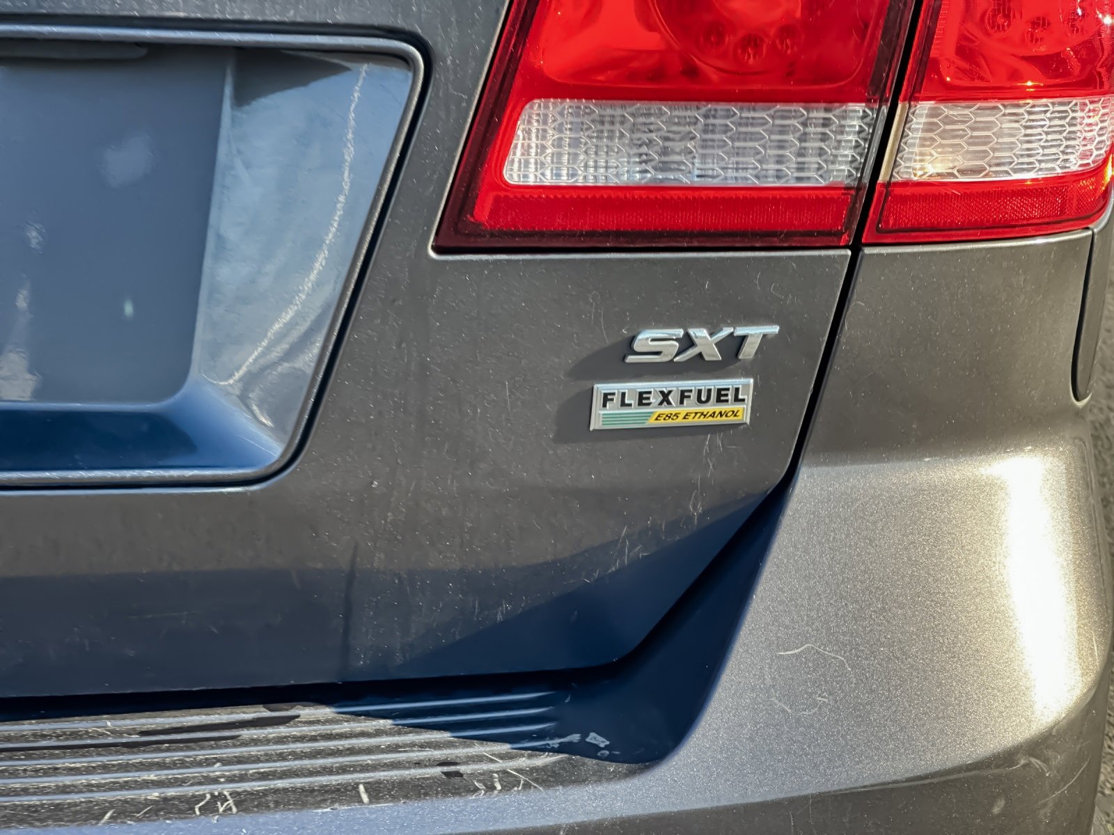 Used 2017 Dodge Journey SXT w/ Comfort/Convenience Group image 27