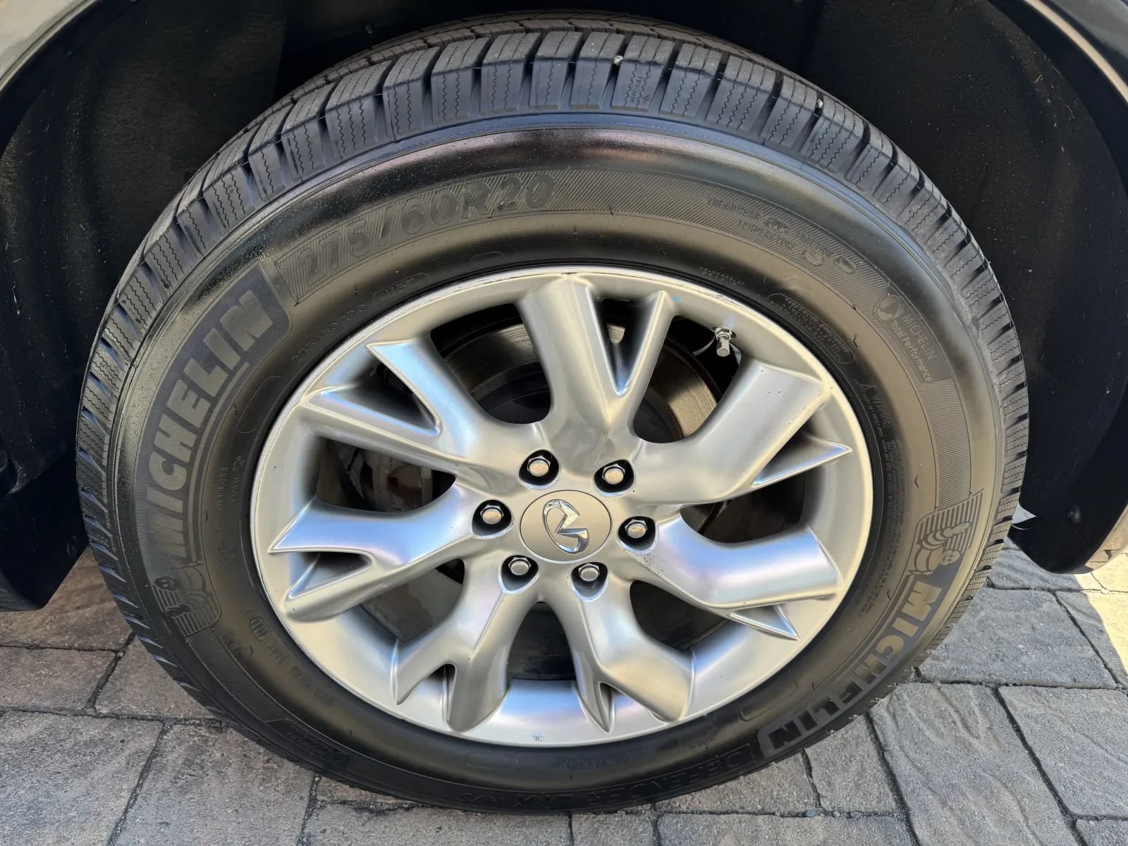Used 2012 INFINITI QX56 4WD w/ Theater Pkg image 13