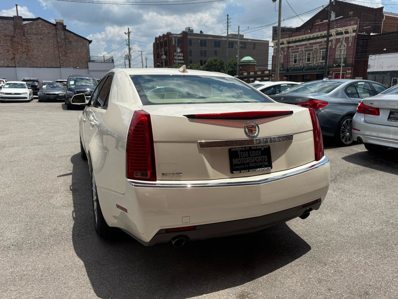 Used 2010 Cadillac CTS Luxury RWD image 4