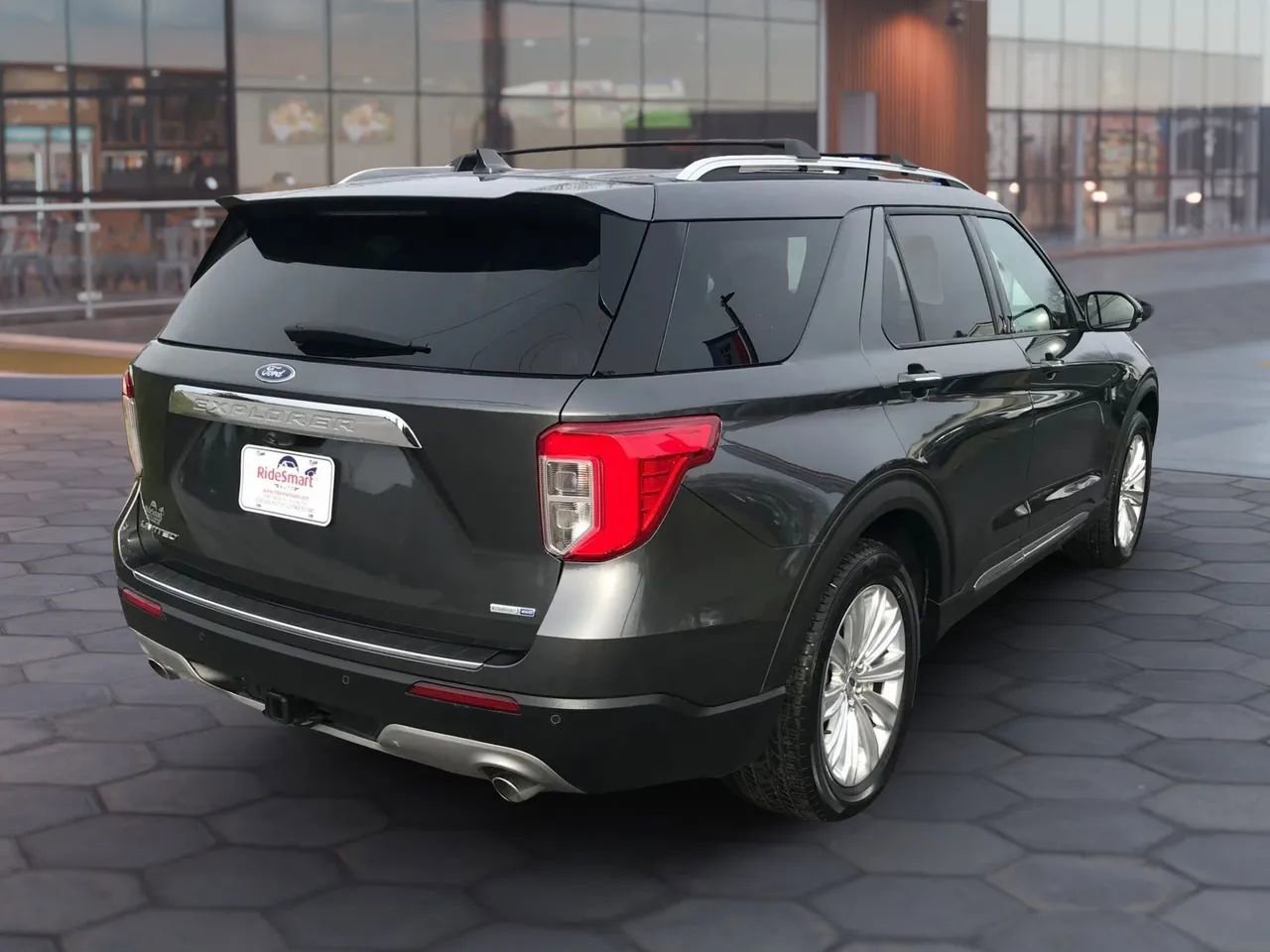 Used 2020 Ford Explorer Limited w/ Class III Trailer Tow Package image 10