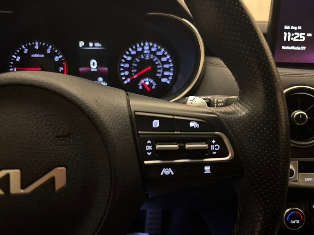 Used 2023 Kia Stinger GT-Line w/ Sun & Sound Package image 15