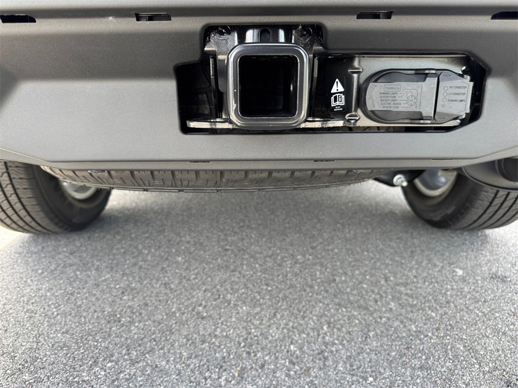 New 2025 Ford Expedition Active image 16