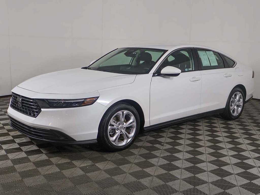Certified 2026 Honda Accord LX image 5