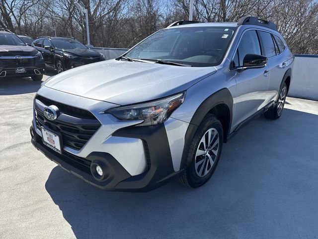 Certified 2025 Subaru Outback Premium image 4