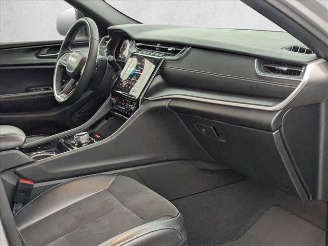 Used 2023 Jeep Grand Cherokee L Laredo image 22