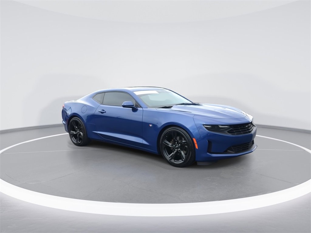 Used 2021 Chevrolet Camaro LT video 2