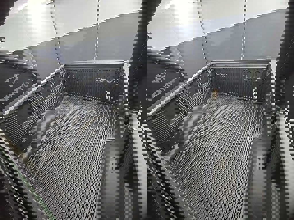 Used 2024 Nissan Titan SV w/ SV Bronze Edition Package image 45