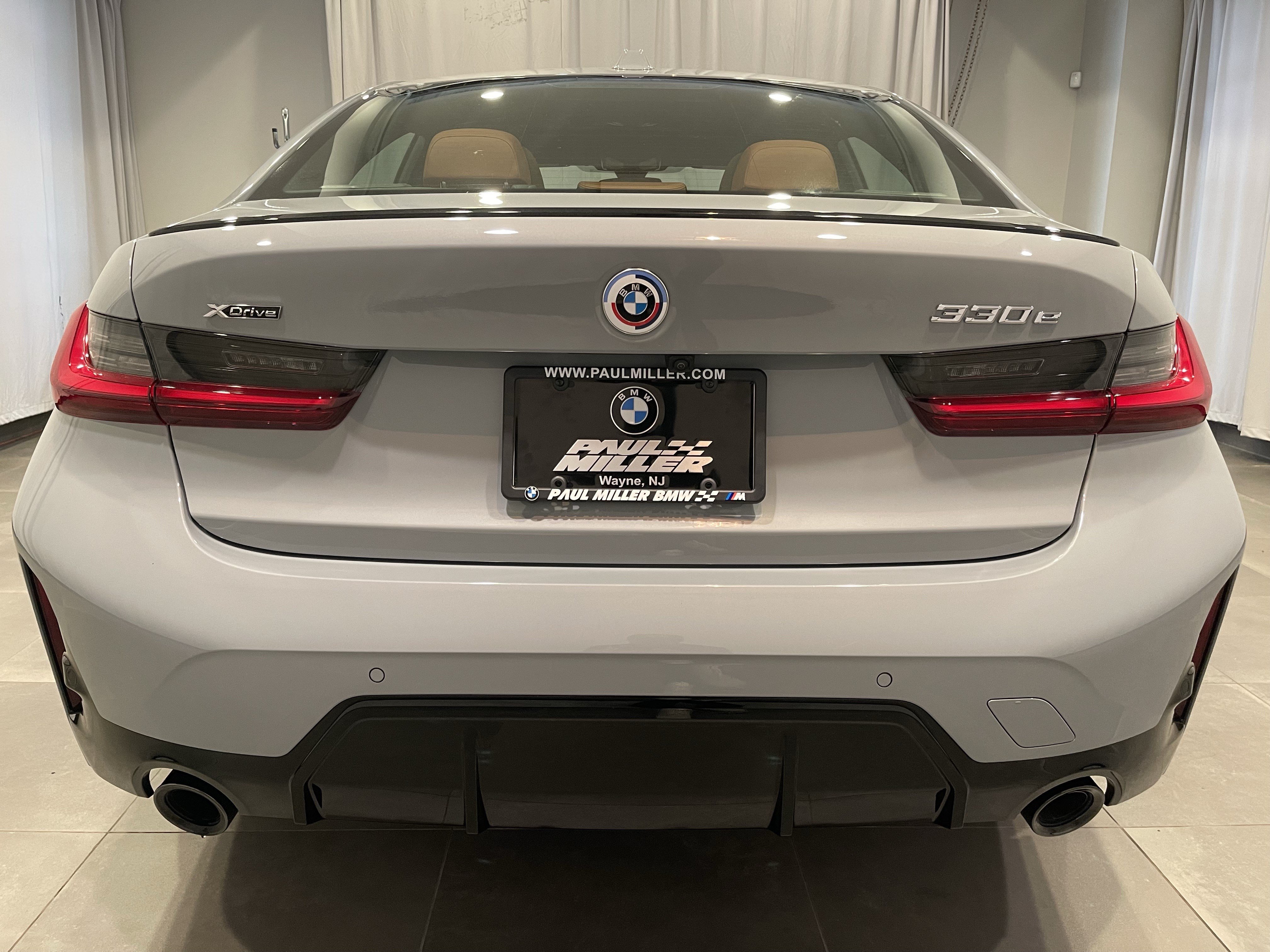 Certified 2023 BMW 330e xDrive w/ M Sport Package AWD/4WD image 5