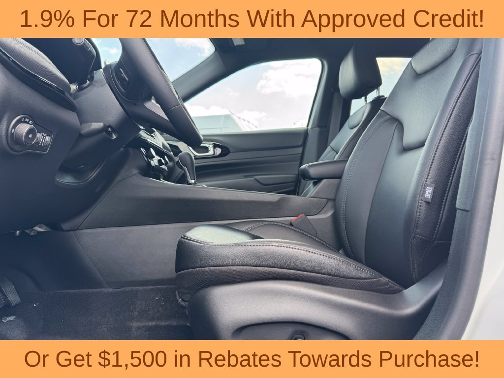 New 2026 Jeep Compass Limited w/ Sun, Sound & Navigation Group AWD/4WD image 17