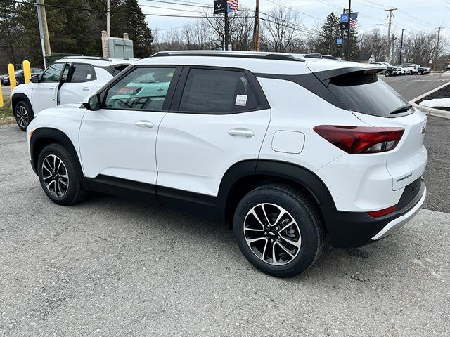 New 2026 Chevrolet TrailBlazer LT FWD image 3