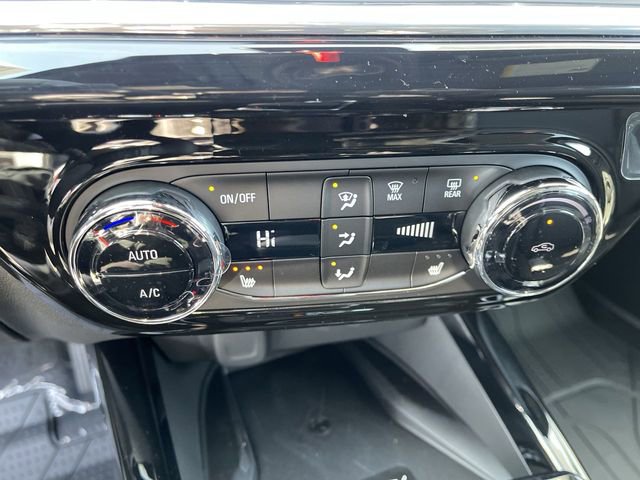 New 2026 Chevrolet Trax RS w/ Sunroof Package image 18