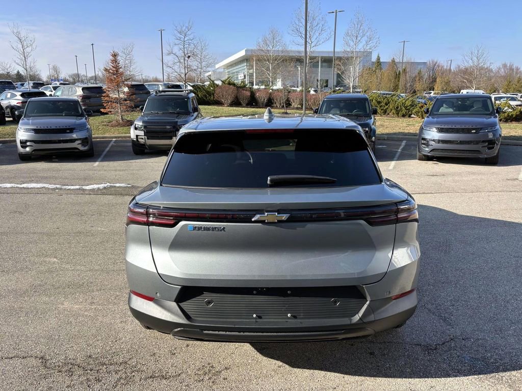 Used 2026 Chevrolet Equinox EV LT image 6
