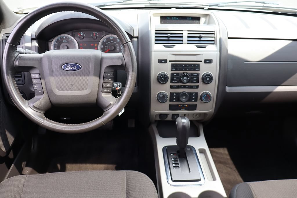 Used 2010 Ford Escape XLT FWD image 6