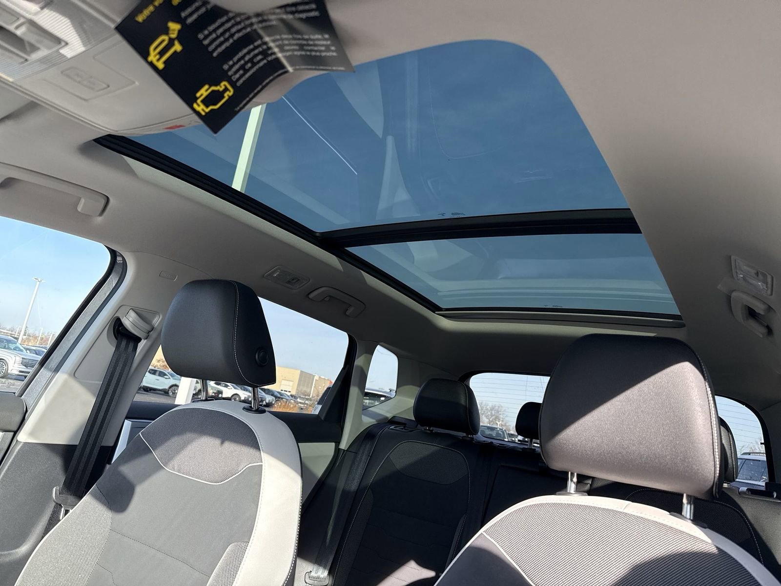 New 2026 Volkswagen Taos SE image 22