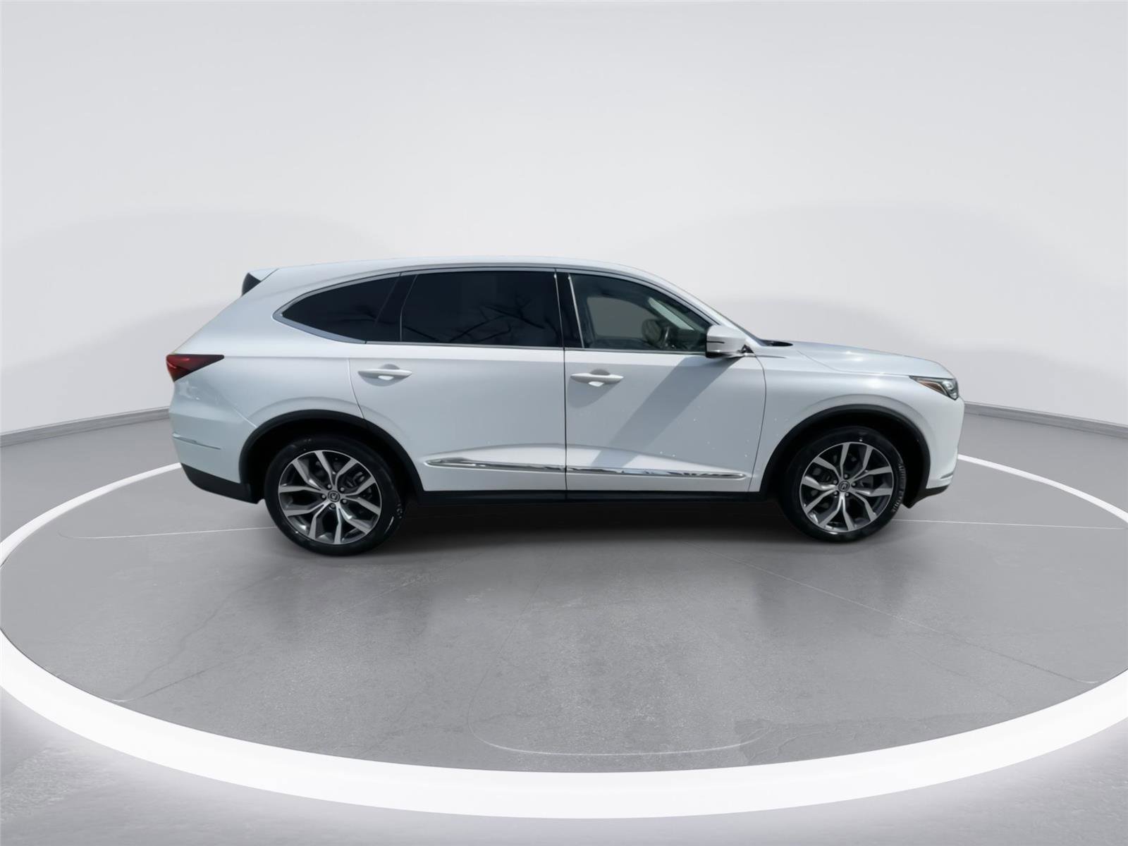 Used 2023 Acura MDX SH-AWD w/ Technology Package image 9