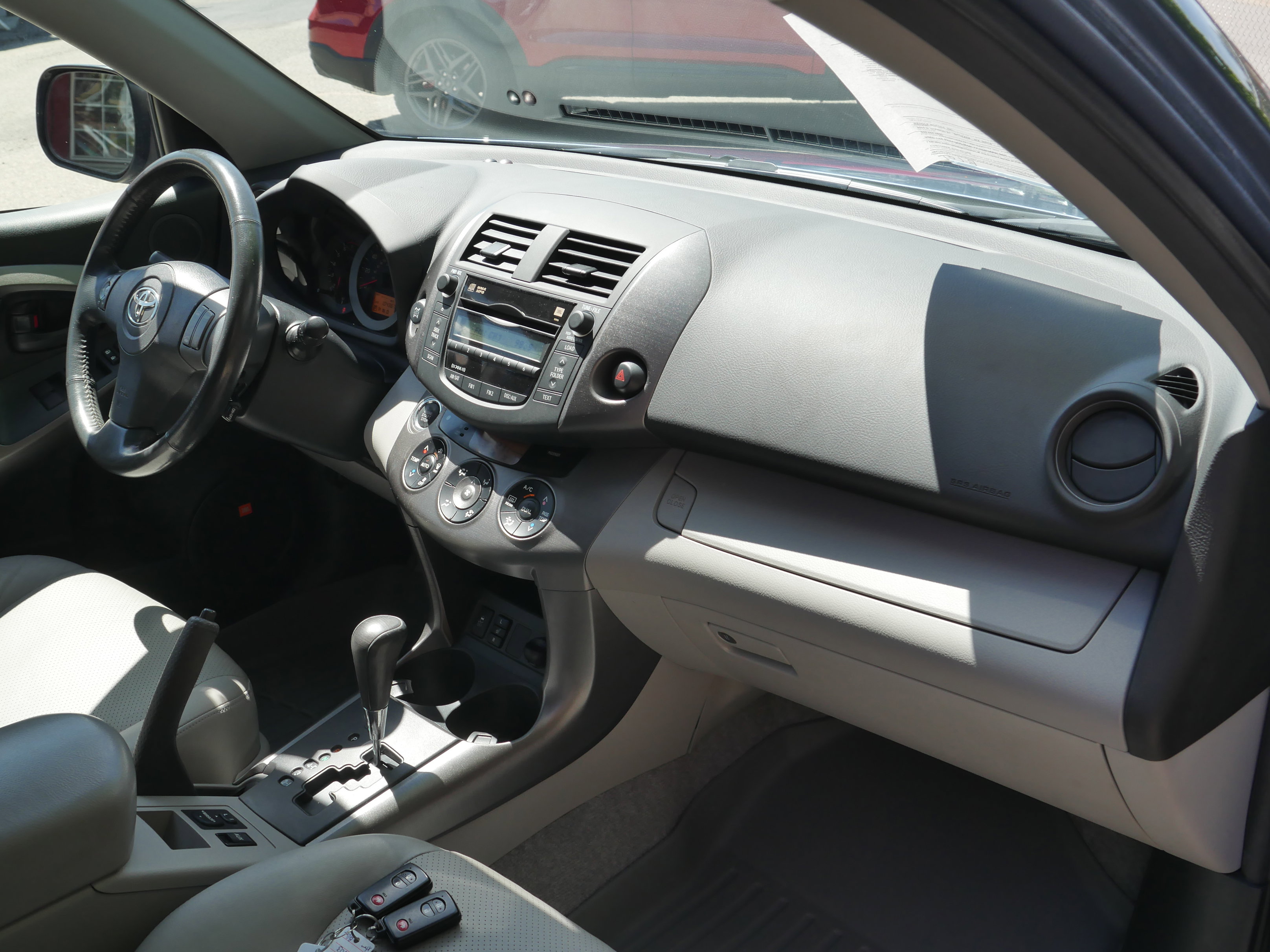 Used 2009 Toyota RAV4 Limited AWD/4WD image 27