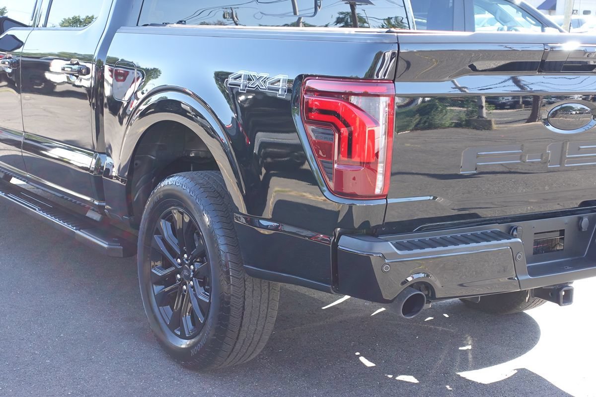 Used 2024 Ford F150 Lariat w/ Equipment Group 502A High AWD/4WD image 9