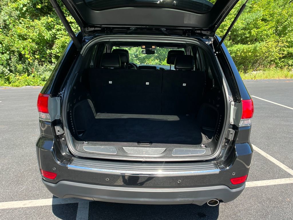 Used 2019 Jeep Grand Cherokee Limited image 24